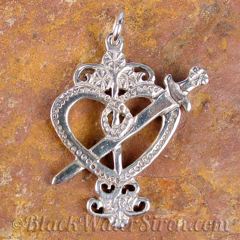 ERZULIE DANTOR Voodoo Veve Charm