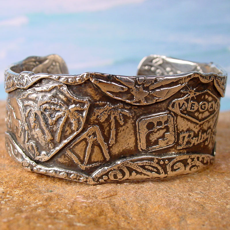 MEMENTO History Cuff