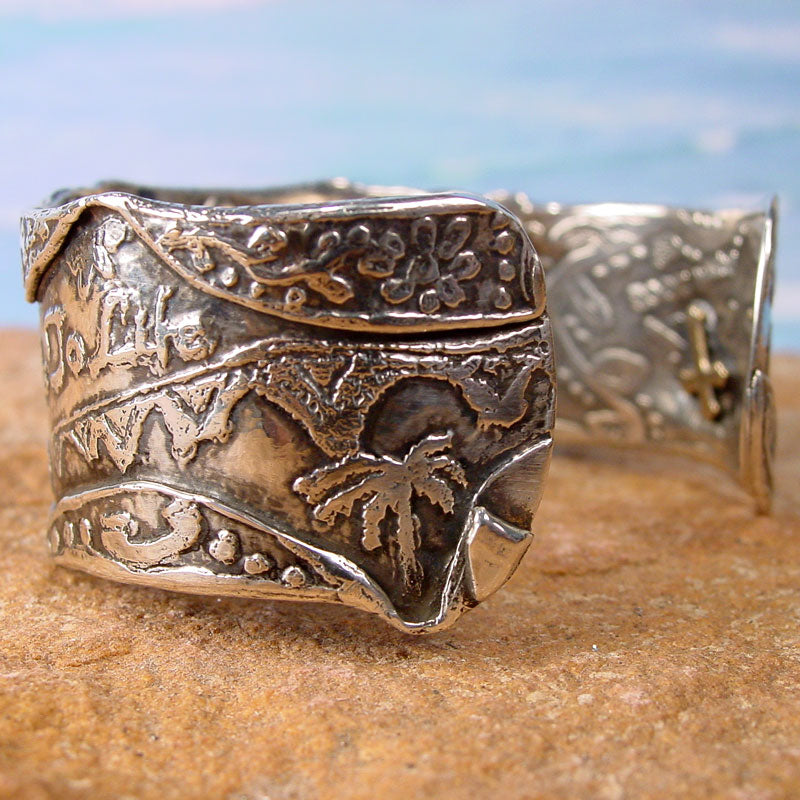 MEMENTO History Cuff