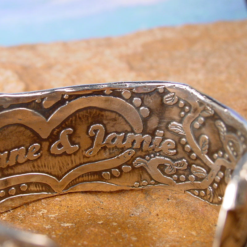 MEMENTO History Cuff