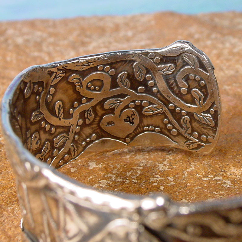 MEMENTO History Cuff