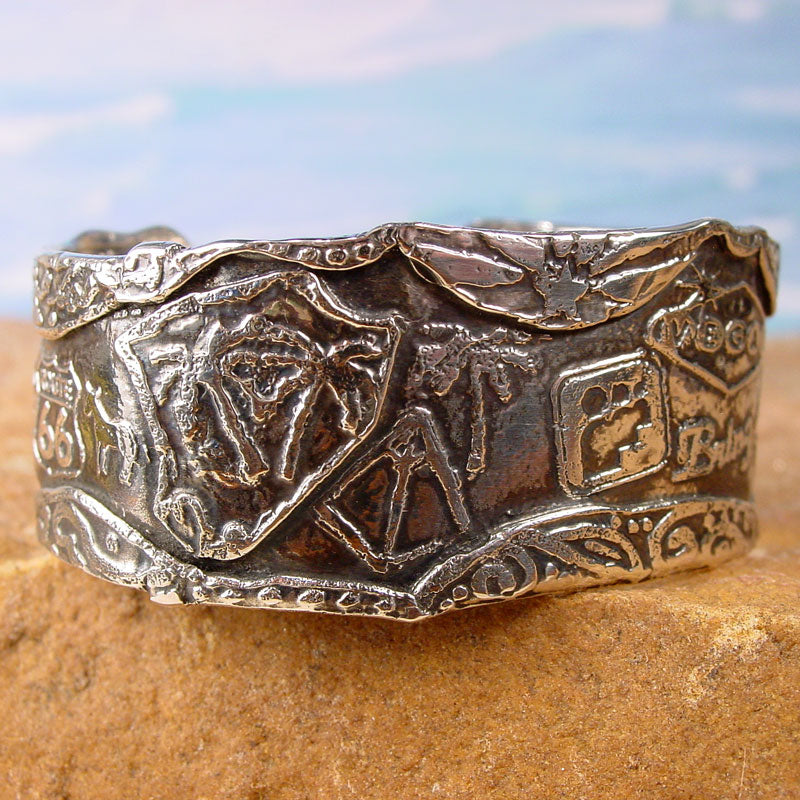 MEMENTO History Cuff