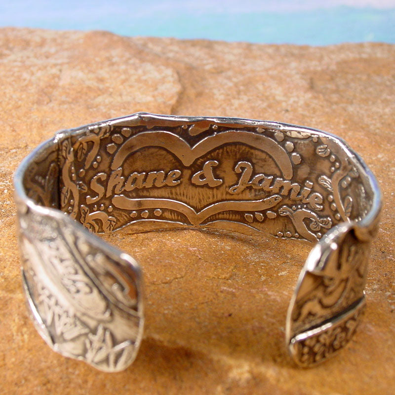 MEMENTO History Cuff